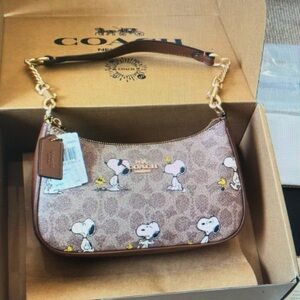 Coach X Peanuts Teri Shoulder Bag In Signature Canvas With Snoopy Print